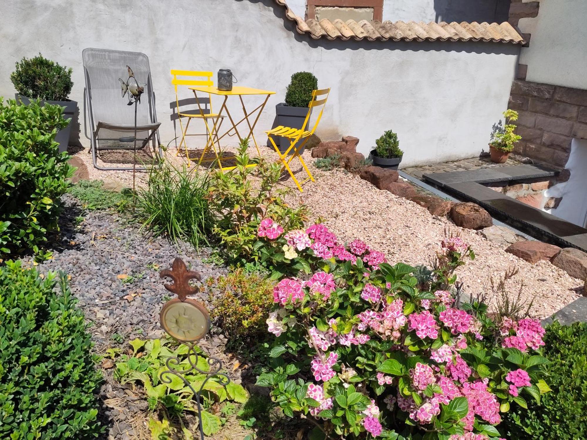 Casa Viva - Separate, Ruhig Gelegene Wohnung Quierschied Dış mekan fotoğraf